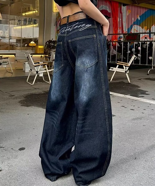 Ressaca(レサーカ)の「バック刺繍ロゴワイドデニムパンツ(デニムパンツ・メンズ・ブルー・S/L/M)」の1枚目の写真