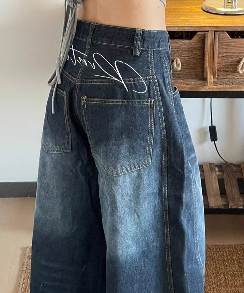 Ressaca(レサーカ)の「バック刺繍ロゴワイドデニムパンツ(デニムパンツ・メンズ・ブルー・S/L/M)」の6枚目の写真