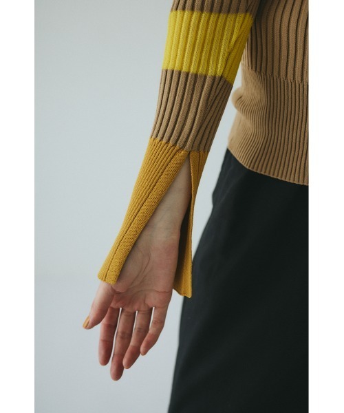 HeRIN.CYE(ヘリンドットサイ)の「Henley neck knit tops ヘンリーネックニットトップス(ニット/セーター・レディース・ブラック/レッド/ブルー/ベージュ・FREE)」の11枚目の写真