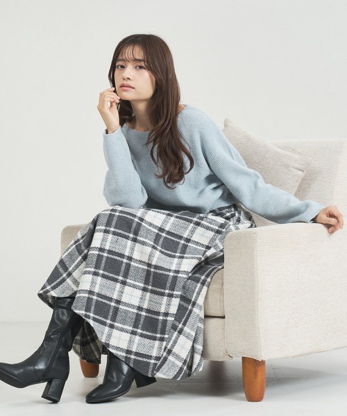 MISCH MASCH（ミッシュマッシュ）の「WEB限定 スパンコールラメニット（ニット/セーター・レディース・ネイビー/グレー/ブルー/ピンク・ﾌﾘ-）」の5枚目の写真