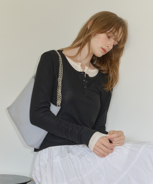 GIUNON(ジウノン)の「rib sheer button tops / リブシアーボタントップス(Tシャツ/カットソー・レディース・アイボリー/ブルー/オリーブ/ブラック・FREE)」の16枚目の写真