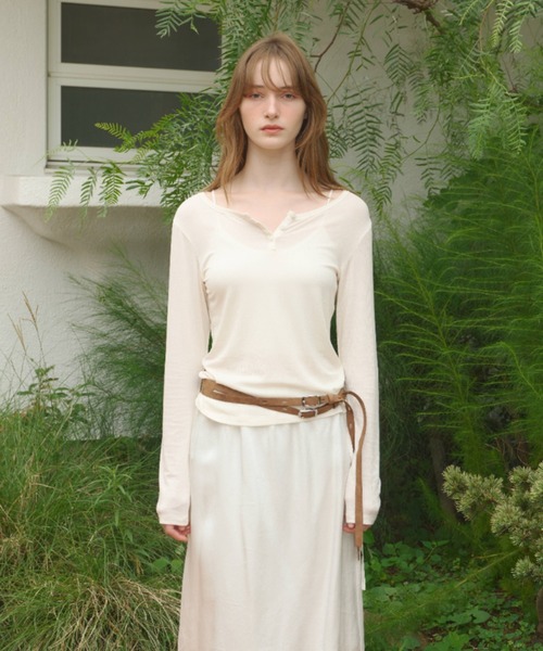 GIUNON(ジウノン)の「rib sheer button tops / リブシアーボタントップス(Tシャツ/カットソー・レディース・アイボリー/ブルー/オリーブ/ブラック・FREE)」の5枚目の写真