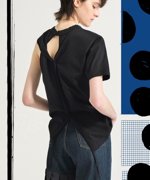 soduk（スドーク）の「twisted t-shirt（Tシャツ/カットソー・レディース・ブラック/ホワイト/ブルー・ONE SIZE）」の2枚目の写真