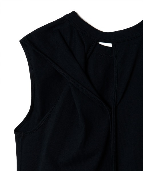 soduk（スドーク）の「twisted t-shirt（Tシャツ/カットソー・レディース・ブラック/ホワイト/ブルー・ONE SIZE）」の15枚目の写真