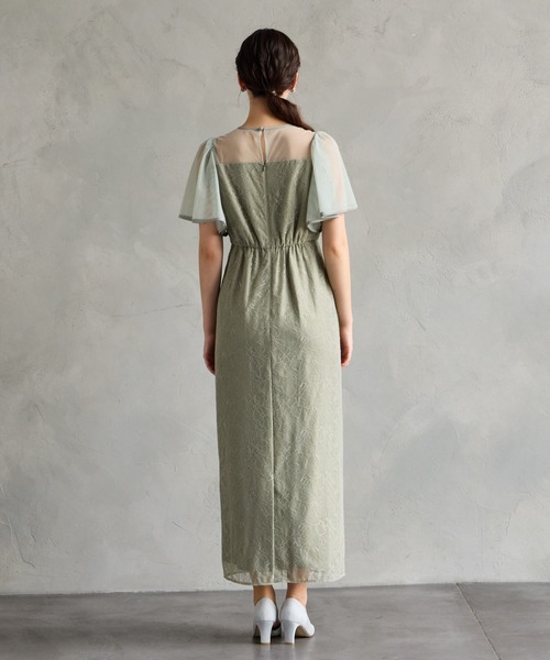 AIMER（エメ）の「ボリュームフレアスリーブフラワーレースロングタイトパーティードレス　結婚式　お呼ばれ　ドレス　20代 30代 40代（ドレス・レディース・グレイッシュブルー/ブラック/スモーキーグリーン系/ブラウン/オールドローズ系・SMALL/MEDIUM/LARGE）」の19枚目の写真