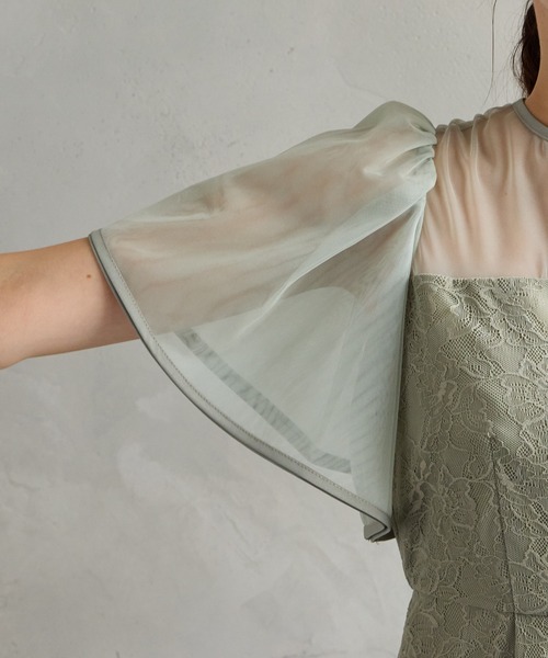 AIMER（エメ）の「ボリュームフレアスリーブフラワーレースロングタイトパーティードレス　結婚式　お呼ばれ　ドレス　20代 30代 40代（ドレス・レディース・グレイッシュブルー/ブラック/スモーキーグリーン系/ブラウン/オールドローズ系・SMALL/MEDIUM/LARGE）」の13枚目の写真