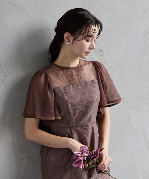 AIMER（エメ）の「ボリュームフレアスリーブフラワーレースロングタイトパーティードレス　結婚式　お呼ばれ　ドレス　20代 30代 40代（ドレス・レディース・グレイッシュブルー/ブラック/スモーキーグリーン系/ブラウン/オールドローズ系・SMALL/MEDIUM/LARGE）」の21枚目の写真