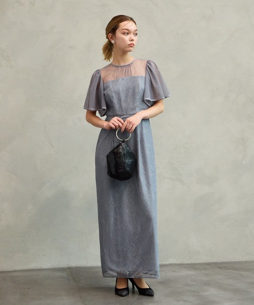 AIMER（エメ）の「ボリュームフレアスリーブフラワーレースロングタイトパーティードレス　結婚式　お呼ばれ　ドレス　20代 30代 40代（ドレス・レディース・グレイッシュブルー/ブラック/スモーキーグリーン系/ブラウン/オールドローズ系・SMALL/MEDIUM/LARGE）」の17枚目の写真