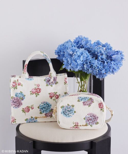 Maison de FLEUR(メゾンドフルール)の「日比谷花壇コラボ ゴブランショルダー(ショルダーバッグ・レディース・アイボリー・FREE)」の4枚目の写真