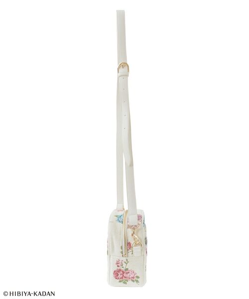 Maison de FLEUR(メゾンドフルール)の「日比谷花壇コラボ ゴブランショルダー(ショルダーバッグ・レディース・アイボリー・FREE)」の7枚目の写真