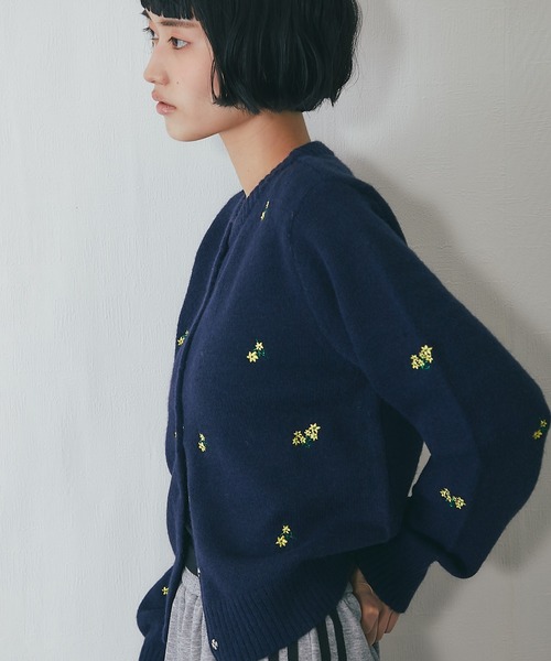 ANOTHER S（アナザーエス）の「花柄刺繍カーディガン（カーディガン/ボレロ・レディース・ブラック/チャコールグレー/ネイビー/ブラウン・FREE）」の18枚目の写真