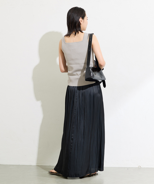 JOURNAL STANDARD（ジャーナルスタンダード）の「《追加4》スクエアネックニットタンク（タンクトップ・レディース・ネイビー/チャコールグレー/アイボリー・FREE）」の12枚目の写真