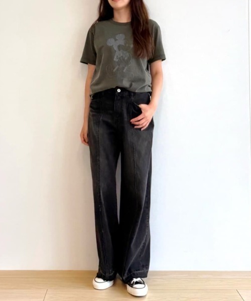 LOVELESS(ラブレス)の「【ミッキーマウス / LOVELESS限定】プリントTシャツ(バックスタイル)(Tシャツ/カットソー・レディース・ブラック/ホワイト・S)」の3枚目の写真