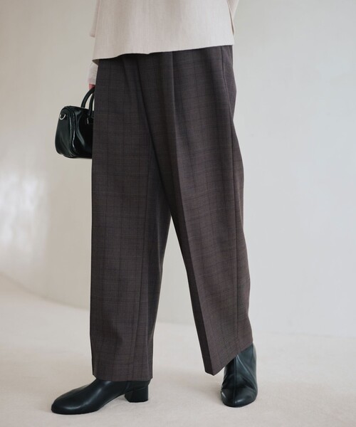 green label relaxing（グリーンレーベルリラクシング）の「［size SHORT/TALLあり］キチントボトムス サキソニー ワイド パンツ（スラックス・レディース・オフホワイト/ブラック/その他1/ベージュ/ダークグレー/その他2/その他3・TALL/40/38/36/SHORT）」の11枚目の写真