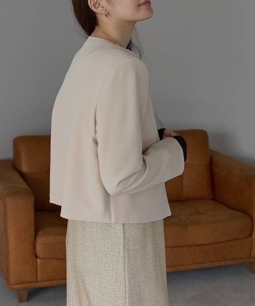 PREFERIR（プレフェリール）の「結婚式 フォーマル セレモニー ノーカラージャケット(S,M,L,XL)（ノーカラージャケット・レディース・ブラック/ベージュ/ネイビー・MEDIUM/LARGE/X-LARGE/SMALL）」の11枚目の写真