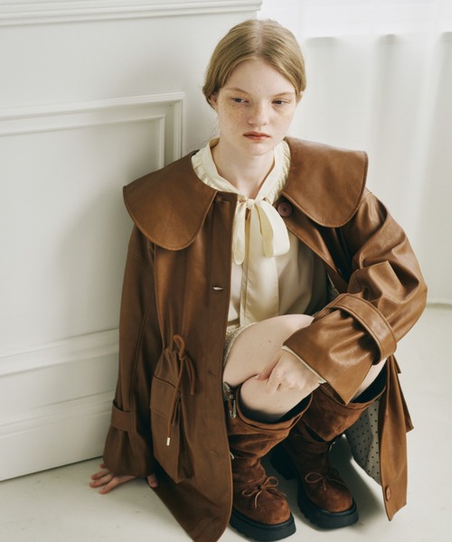 idem(イデム)の「big collar vegan leather jacket / ビッグカラーフェイクレザージャケット(ノーカラージャケット・レディース・ブラック/ブラウン・FREE)」の2枚目の写真