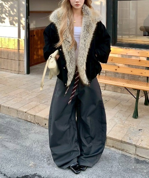 VIBGYOR（ヴィブジョー）の「【LAMPOON】ネクタイベルトワイドスラックス（スラックス・レディース・チャコールグレー・MEDIUM/SMALL/LARGE）」の6枚目の写真