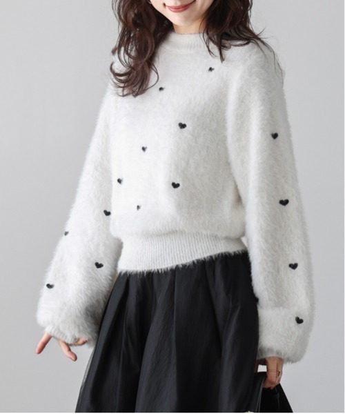AMELY(エミリー)の「シャギーニットプルオーバー(ニット/セーター・レディース・ホワイト/ブラック/ベージュ・フリー)」の5枚目の写真