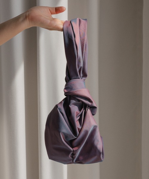 Callarus（カラルス）の「〔Callarus〕偏光タフタデザインバッグ（ハンドバッグ・レディース・ボルドー/マスタード/ネイビー・FREE）」の5枚目の写真