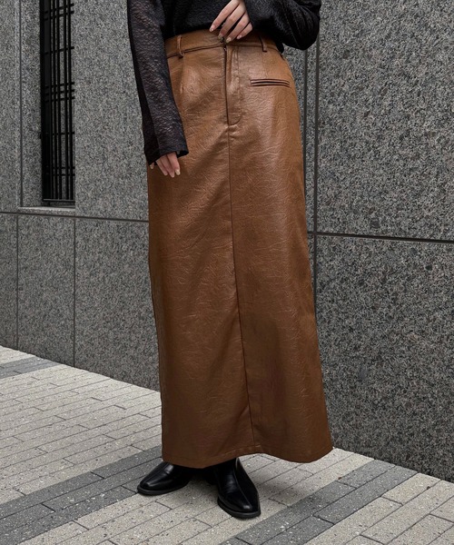 &g'aime(アンジェム)の「【&g'aime】レザーライクIラインスカート Leather-Look I-Line Skirt(スカート・レディース・アイボリー/ブラック/ブラウン・FREE)」の1枚目の写真