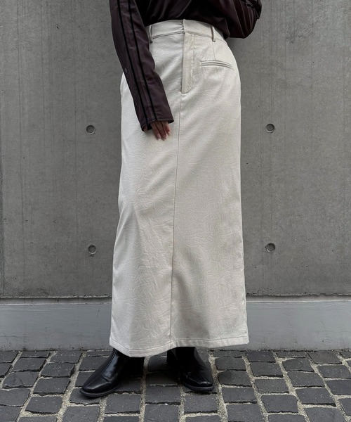 &g'aime(アンジェム)の「【&g'aime】レザーライクIラインスカート Leather-Look I-Line Skirt(スカート・レディース・アイボリー/ブラック/ブラウン・FREE)」の5枚目の写真