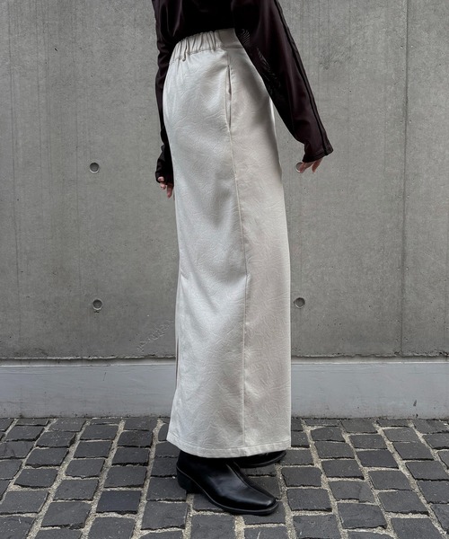 &g'aime(アンジェム)の「【&g'aime】レザーライクIラインスカート Leather-Look I-Line Skirt(スカート・レディース・アイボリー/ブラック/ブラウン・FREE)」の7枚目の写真