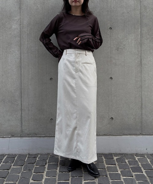 &g'aime(アンジェム)の「【&g'aime】レザーライクIラインスカート Leather-Look I-Line Skirt(スカート・レディース・アイボリー/ブラック/ブラウン・FREE)」の11枚目の写真