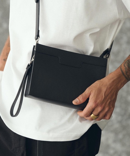 THEOREM（セオレム）の「mko13191- ADAM PATEK×THEOREM Clutch Mini Shoulder Bag クラッチショルダーバッグ(AP2529038-TR)（ショルダーバッグ・メンズ・ブラック・FREE）」の5枚目の写真