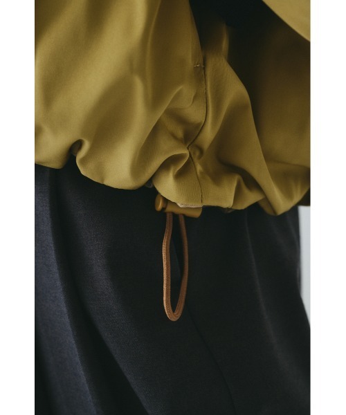 HeRIN.CYE（ヘリンドットサイ）の「Reversible Circle blouson　　リバーシブルサークルブルゾン（ブルゾン・レディース・ブラック/ベージュ/マジェンタ・36/38）」の7枚目の写真