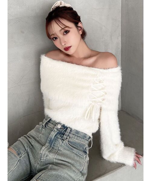 RESEXXY（リゼクシー）の「ストリングシャギーオフショルニットトップス（ニット/セーター・レディース・ホワイト/ピンク/ライトグレー・FREE）」の4枚目の写真