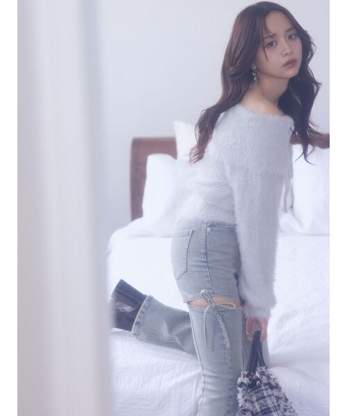 RESEXXY（リゼクシー）の「ストリングシャギーオフショルニットトップス（ニット/セーター・レディース・ホワイト/ピンク/ライトグレー・FREE）」の11枚目の写真