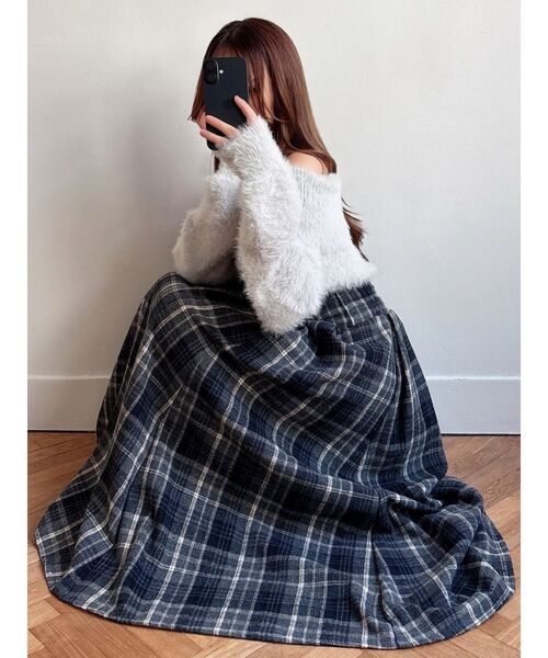 RESEXXY（リゼクシー）の「ストリングシャギーオフショルニットトップス（ニット/セーター・レディース・ホワイト/ピンク/ライトグレー・FREE）」の21枚目の写真