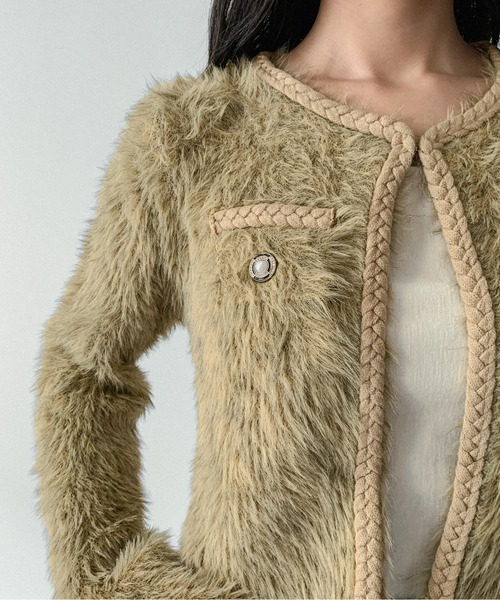 on:nue（オンニュ）の「【on:nue】[着用動画あり！] シャギーパールボタンニットジャケット（カーディガン/ボレロ・レディース・マスタード/ベージュ/グレー・FREE）」の3枚目の写真