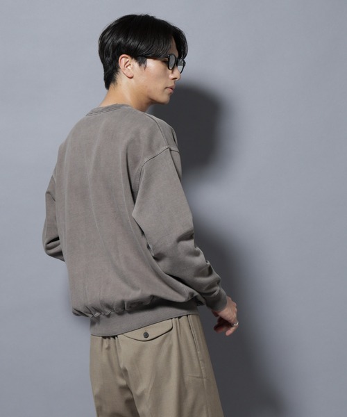 NANO universe(ナノユニバース)の「ヴィンテージライク エディトリアル デザインスウェット(スウェット・メンズ・チャコール/オフホワイト/ブラウン・L/M)」の6枚目の写真