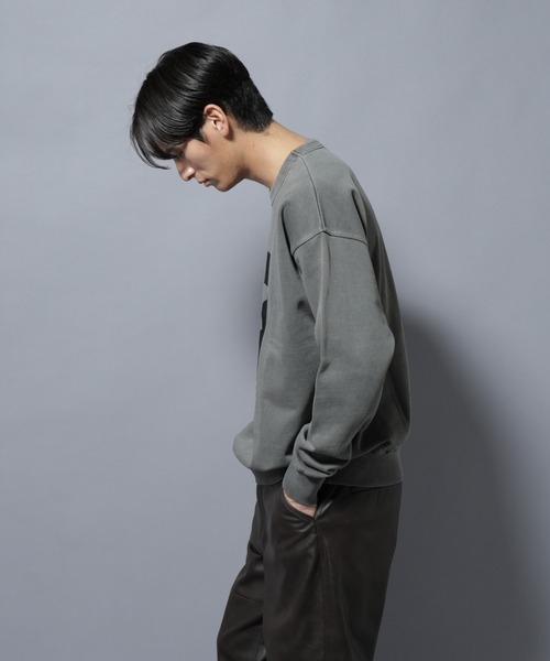 NANO universe(ナノユニバース)の「ヴィンテージライク エディトリアル デザインスウェット(スウェット・メンズ・チャコール/オフホワイト/ブラウン・L/M)」の19枚目の写真