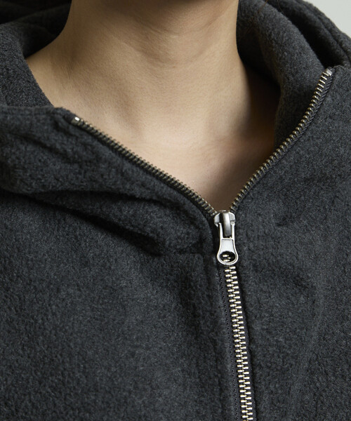 PUBLUX(パブリュクス)の「PUBLUX/パブリュクス レタリング 刺繍 フリース ジップ ビッグ パーカー 限定展開(パーカー・レディース・ブラウン/ナチュラル/チャコールグレー・フリ-)」の21枚目の写真