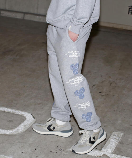 MANASTASH(マナスタッシュ)の「MANASTASH/マナスタッシュ SAYHELLO SWEAT PANTS(スウェットパンツ・メンズ・グレー/ブラック・M/L/XL)」の3枚目の写真