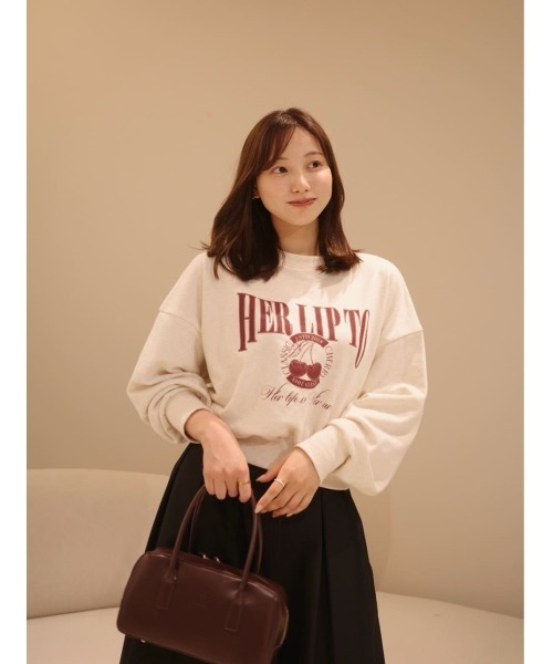 Her lip to（ハーリップトゥー）の「Classic Cherry Sweatshirt