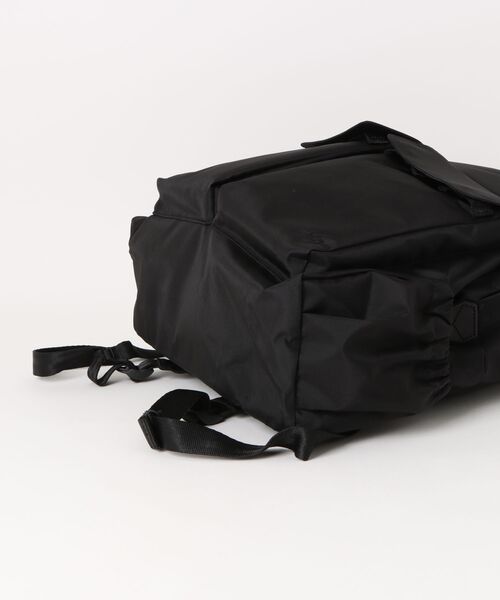 F/CE. (エフシーイー)の「F/CE./エフシーイー 420 re/cor UTILITY DAY PACK 17L(バックパック/リュック・メンズ・ブラック/グレー・FREE)」の3枚目の写真