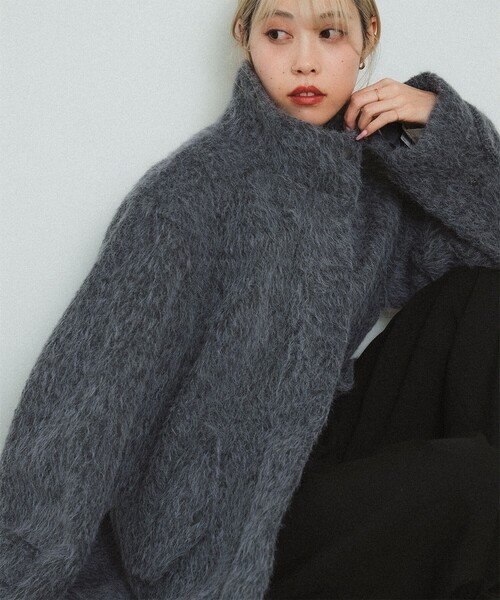 Ray BEAMS（レイビームス）の「シャギースタンド カラー ハーフ コート（ステンカラーコート・レディース・ダークブラウン/シルバー・0/1）」の10枚目の写真