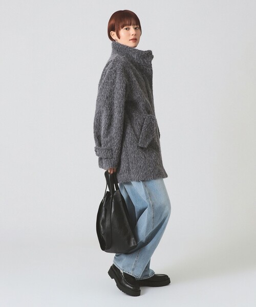 Ray BEAMS（レイビームス）の「シャギースタンド カラー ハーフ コート（ステンカラーコート・レディース・ダークブラウン/シルバー・0/1）」の12枚目の写真