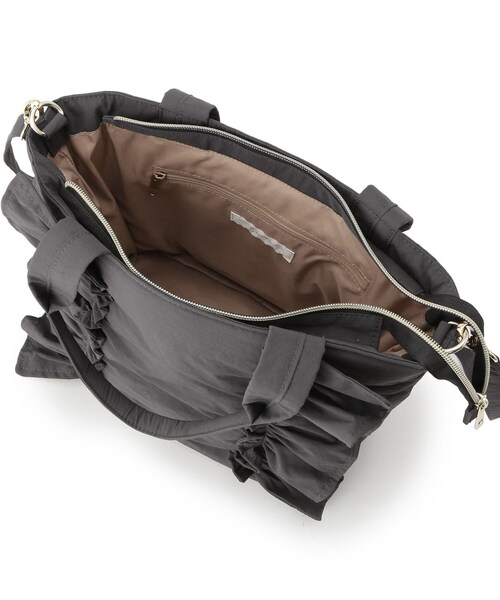 grove（グローブ）の「【撥水】縦フリル2WAYトート（トートバッグ・レディース・ダークグレー/ブラック/ブラウン系・00）」の4枚目の写真