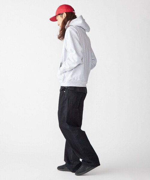 SHIPS（シップス）の「SHIPS×TAKE IVY:『TAKE NVY』カレッジロゴ スウェット フーディ（パーカー・メンズ・ライトグレー/ネイビー・SMALL/MEDIUM/LARGE）」の7枚目の写真