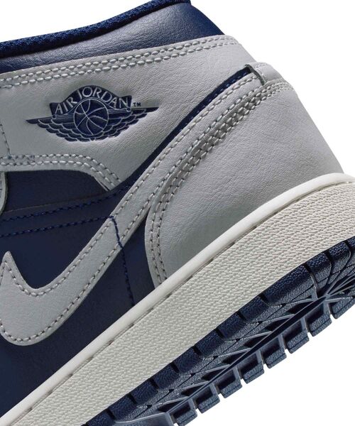セール】エア ジョーダン 1 MID ジュニアシューズ / Air Jordan 1 Mid