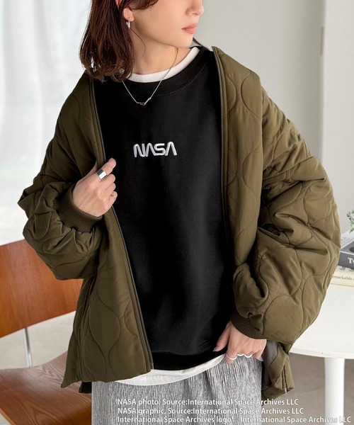 NASA(ナサ)の「《JaVaジャバコラボ》数量限定!シンプル刺繍で着回し力抜群♪【NASAテーマ】フロントミニロゴ裏起毛スウェットトップス(スウェット・レディース・ブラック/オートミール・X-LARGE/LARGE/MEDIUM/SMALL)」の11枚目の写真