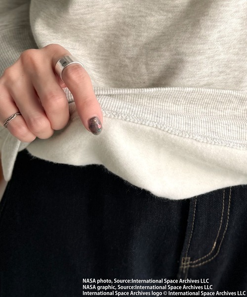 NASA(ナサ)の「《JaVaジャバコラボ》数量限定!シンプル刺繍で着回し力抜群♪【NASAテーマ】フロントミニロゴ裏起毛スウェットトップス(スウェット・レディース・ブラック/オートミール・X-LARGE/LARGE/MEDIUM/SMALL)」の14枚目の写真