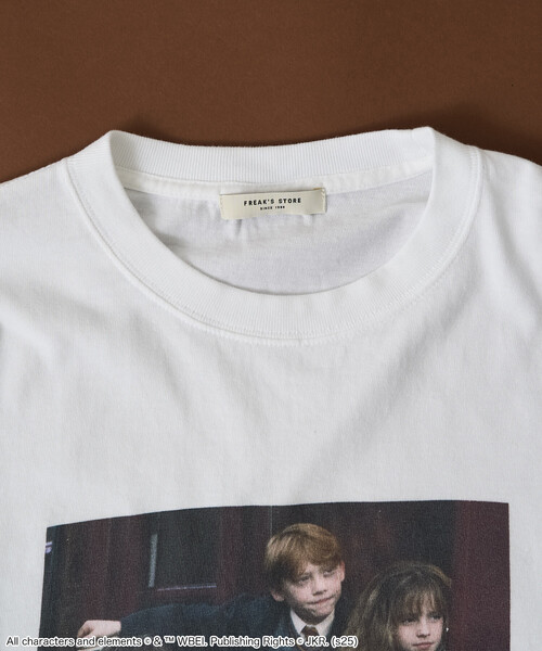 FREAK'S STORE(フリークスストア)の「『Harry Potter』 フレンズ フォトロンT(Tシャツ/カットソー・レディース・オフホワイト/パープル・フリ-/X-LARGE)」の5枚目の写真