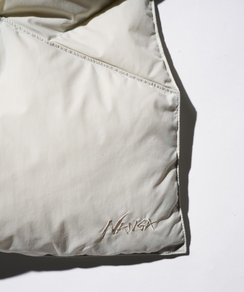 NANGA（ナンガ）の「NANGA / ナンガ DOWN PONCHO MUFFLER ダウンポンチョマフラー（マフラー・レディース・ベージュ/ブラック/アイボリー/カーキ・FREE）」の8枚目の写真