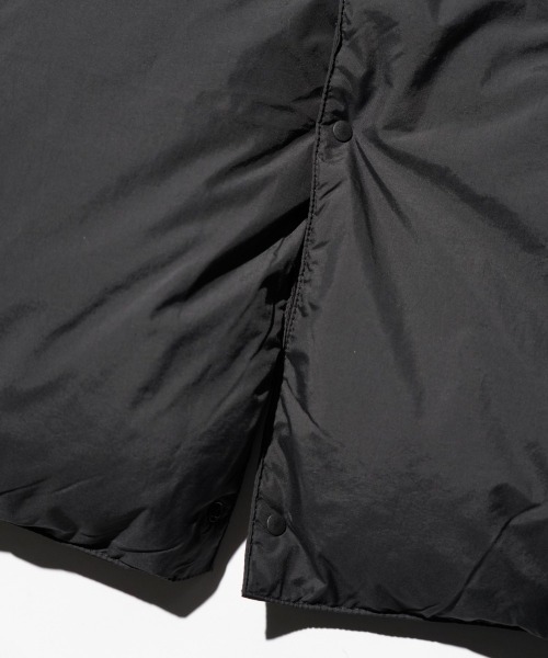 NANGA（ナンガ）の「NANGA / ナンガ DOWN PONCHO MUFFLER ダウンポンチョマフラー（マフラー・レディース・ベージュ/ブラック/アイボリー/カーキ・FREE）」の14枚目の写真