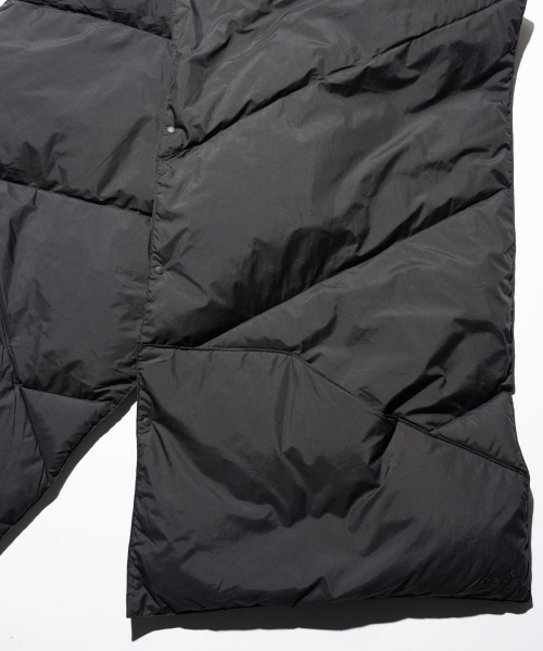 NANGA（ナンガ）の「NANGA / ナンガ DOWN PONCHO MUFFLER ダウンポンチョマフラー（マフラー・レディース・ベージュ/ブラック/アイボリー/カーキ・FREE）」の15枚目の写真